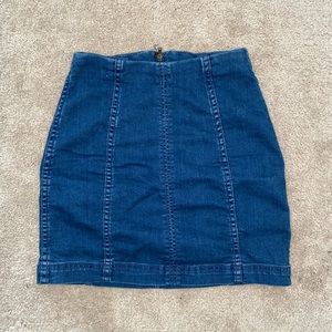 Modern femme denim mini